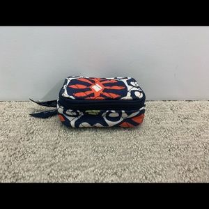 SALE🎉 Vera Bradley Small Travel Case